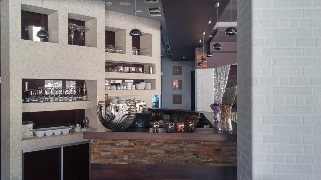 Hotel Diadem Omiš Exterior foto